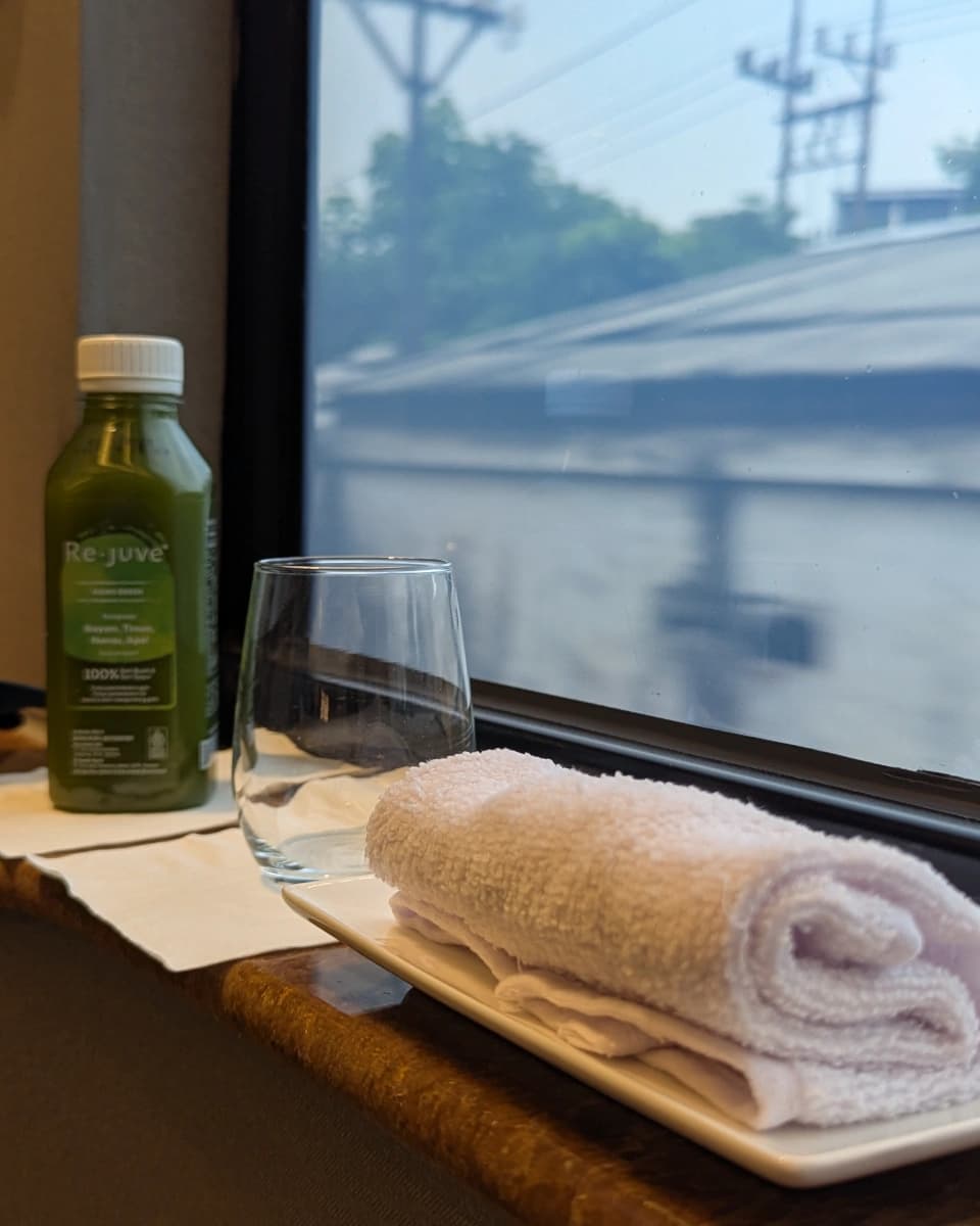 Welcome Juice and Face Refresher Towel
